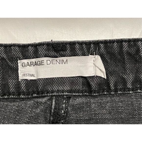 Garage Denim Women’s Juniors Black Denim Distressed Shorts Size 13 - Picture 3 of 6